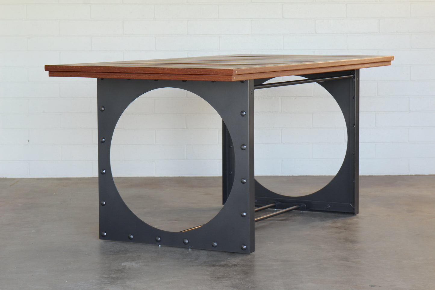 Glyndon Avenue Outdoor Dining Table Set