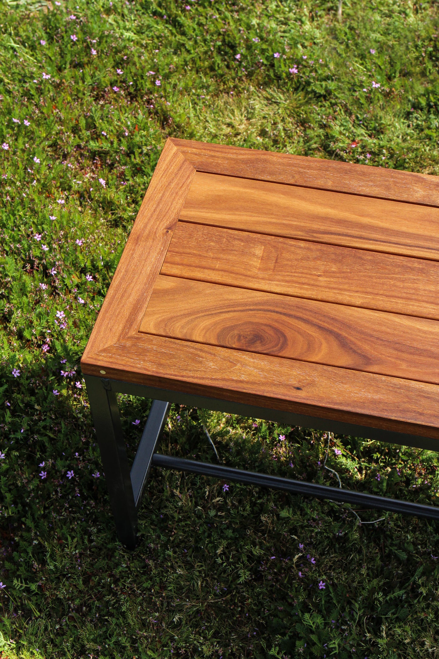 Glyndon Avenue Bench
